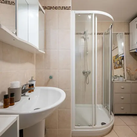 La - - Face à La - Climatisation *