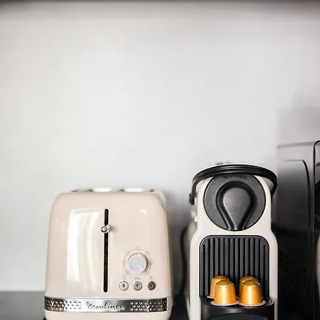 La - - Face A La - Climatisation アパート *