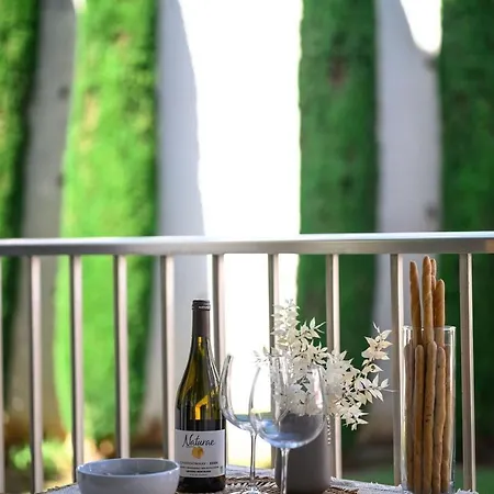 La - - Face A La - Clim Terrasse Holiday home *